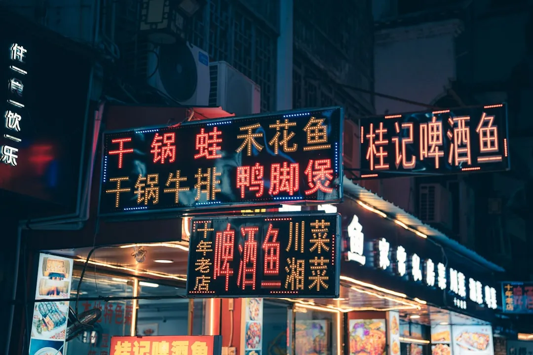 山西鼎升挖掘机斗齿与滤芯产品技术参数对比分析